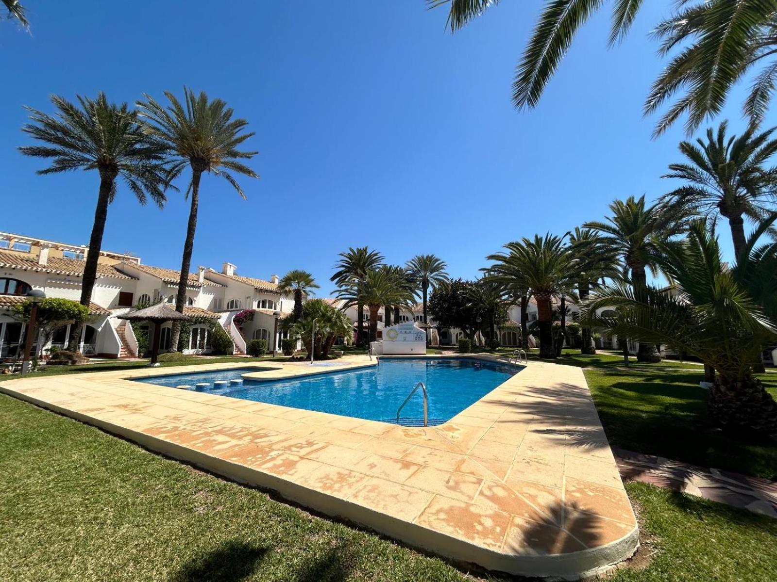 Boira - Vivienda En Urbanizacion A Primera Linea De Playa Denia Luaran gambar